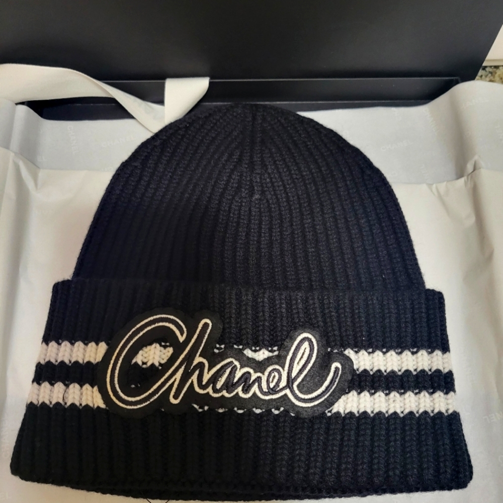 Chanel  Logo  beanie